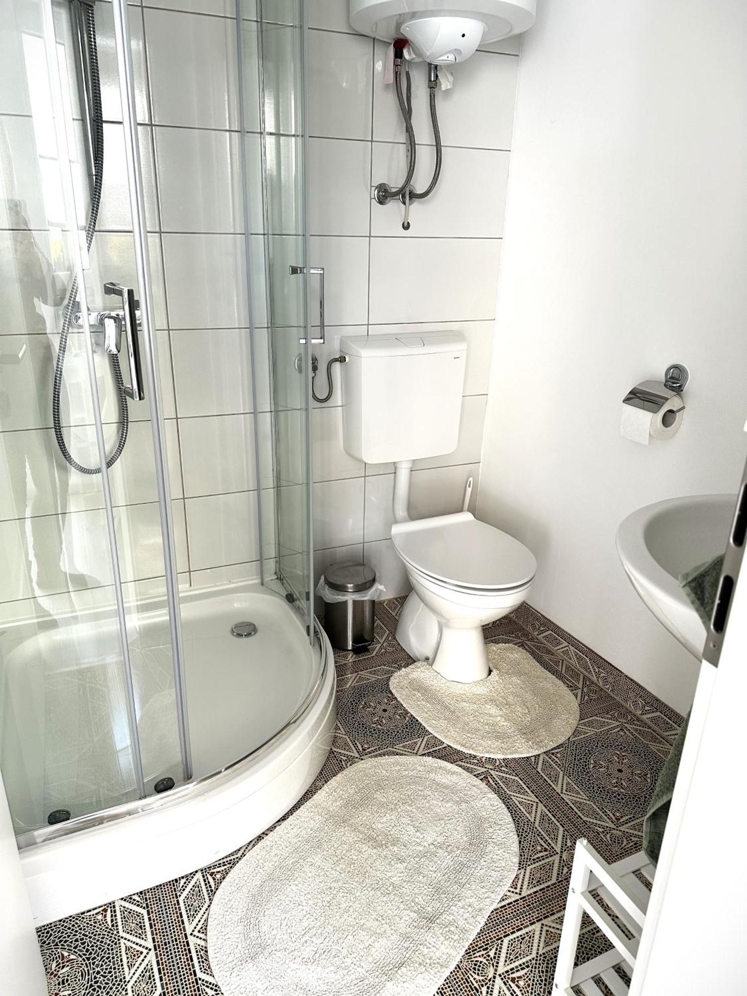 Om Yoga Center Apartment สโลเวนสกา บิสตริชา ภายนอก รูปภาพ